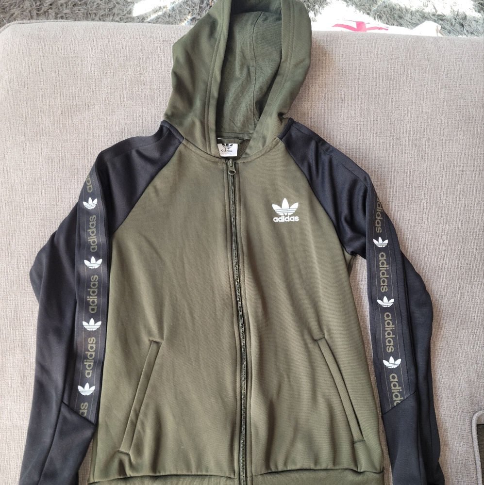 Track suit - Picture 4 of 5